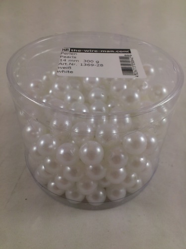 Perles blanc 14 mm. 210 p.